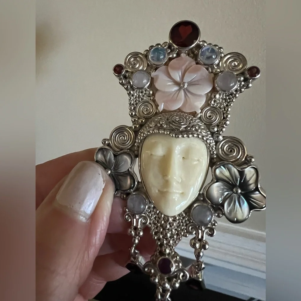 Sajen, Ornate Bali Goddess 925 Sterling Silver Pendant/Brooch. - Picture 3 of 16